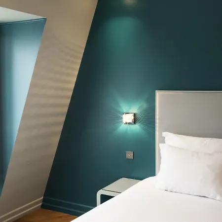 Monsieur Cadet & 4* Paris